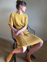 Jurk met geplooide details Jurk met geplooide details