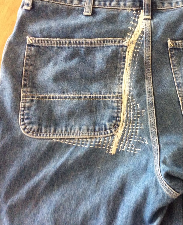 Visible Mending. Geef je kleding een tweede leven. Zaterdag 6 december 2026 14u-16u
